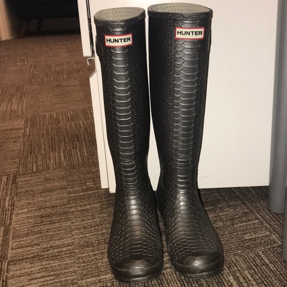 hunter crocodile rain boots
